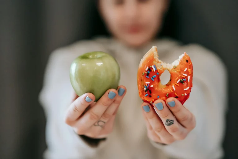 Il Disturbo da Alimentazione Incontrollata non è questione di forza di volontà